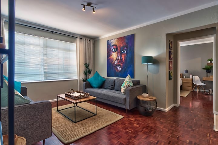 Trendy 1 bed apartment in the heart of Green Point – photo 2